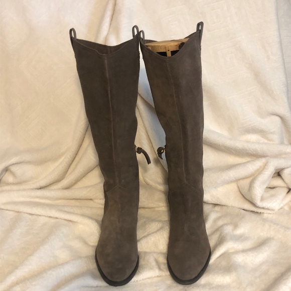 Brown Suede Boots EUC - Picture 1 of 6